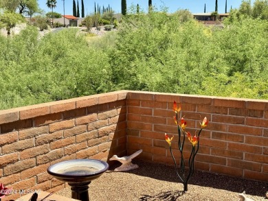 End unit! Bee Hive Fireplace! Fully furnished! Patio! This on Desert Hills Golf Club of Green Valley in Arizona - for sale on GolfHomes.com, golf home, golf lot