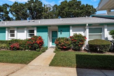 Live the Ultimate Florida Lifestyle in Highland Lakes, Pinellas on Highland Lakes Executive Golf Course in Florida - for sale on GolfHomes.com, golf home, golf lot