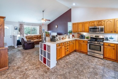 HUGE SHOP AND BONUS ROOM!! 6-Car + garage spaces!!! The HUGE on Desert Hawk At Pueblo West in Colorado - for sale on GolfHomes.com, golf home, golf lot