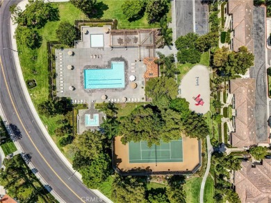 This well-maintained CORNER townhome sits in the sought-after on Tustin Ranch Golf Club in California - for sale on GolfHomes.com, golf home, golf lot