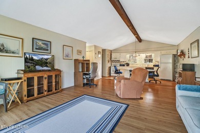 Welcome to this lovely maintained 3-bedroom, 2-bath on Druid Hills Golf Club in Tennessee - for sale on GolfHomes.com, golf home, golf lot