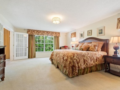 Unique opportunity, lives like a home yet it's maintenance-free! on The Meadows Golf and Country Club in Florida - for sale on GolfHomes.com, golf home, golf lot