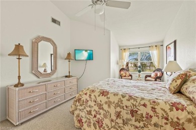 Rarely available 3 bedroom, 2 bath end unit condo with with a on Quail Run Golf Club In Naples in Florida - for sale on GolfHomes.com, golf home, golf lot