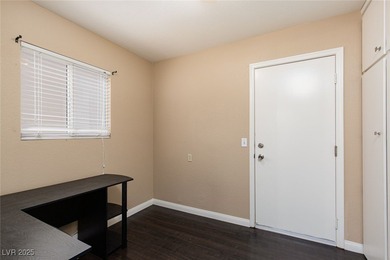 CHECKOUT THIS LARGE BACKYARD WITH ENCLOSED PATIO and WELCOMING on Highland Falls Golf Club in Nevada - for sale on GolfHomes.com, golf home, golf lot