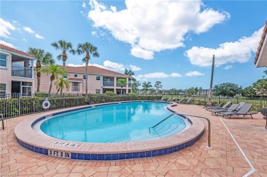 Rarely available 3 bedroom, 2 bath end unit condo with with a on Quail Run Golf Club In Naples in Florida - for sale on GolfHomes.com, golf home, golf lot