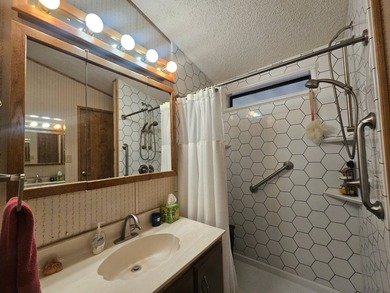 Discover the charm of this one-bedroom, two-bath home located on on Viewpoint Golf Resort in Arizona - for sale on GolfHomes.com, golf home, golf lot