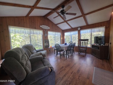 BEAUTIFUL TANGLWOOD LAKES RAISED RANCH AT LAKE WALLENPAUPACK! on Paupack Hills Golf and Country Club in Pennsylvania - for sale on GolfHomes.com, golf home, golf lot