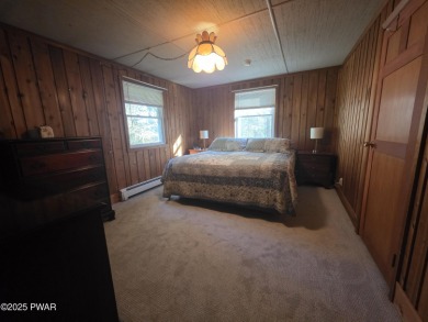 BEAUTIFUL TANGLWOOD LAKES RAISED RANCH AT LAKE WALLENPAUPACK! on Paupack Hills Golf and Country Club in Pennsylvania - for sale on GolfHomes.com, golf home, golf lot
