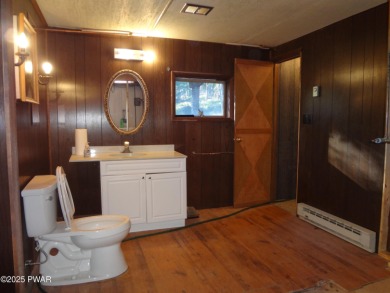 BEAUTIFUL TANGLWOOD LAKES RAISED RANCH AT LAKE WALLENPAUPACK! on Paupack Hills Golf and Country Club in Pennsylvania - for sale on GolfHomes.com, golf home, golf lot