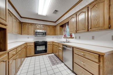 Welcome to 4 Vixen Trail, a meticulously maintained 3 bed, 2 on Foxwood Golf Club in Arkansas - for sale on GolfHomes.com, golf home, golf lot