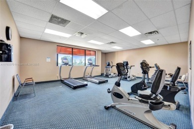 LUXURY LIVING AT ITS FINEST! This renovated 1-bed, 1.5-bath on Hollybrook Golf and Tennis Club  in Florida - for sale on GolfHomes.com, golf home, golf lot