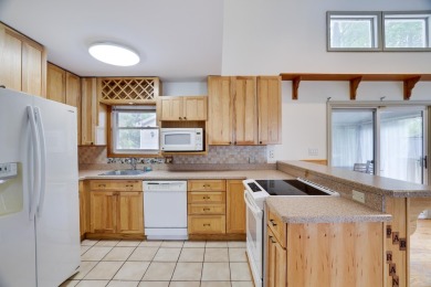 Step into this 3 bed 2 bath home and imagine placing your on Pocono Farms Country Club in Pennsylvania - for sale on GolfHomes.com, golf home, golf lot