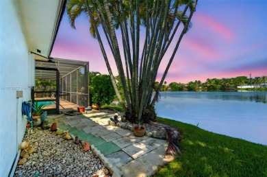 This charming 3-bed/2.5-bath home with a screened-in pool has a on Bonaventure Country Club in Florida - for sale on GolfHomes.com, golf home, golf lot