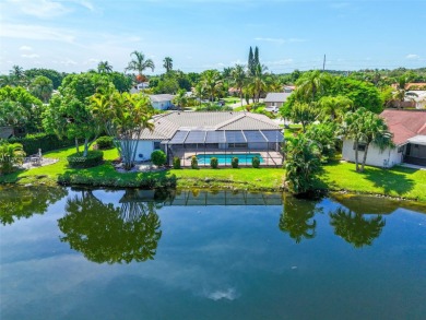 This charming 3-bed/2.5-bath home with a screened-in pool has a on Bonaventure Country Club in Florida - for sale on GolfHomes.com, golf home, golf lot
