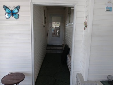 Beautiful open-concept & extremely well-maintained home in a on Four Lakes Golf Club in Florida - for sale on GolfHomes.com, golf home, golf lot