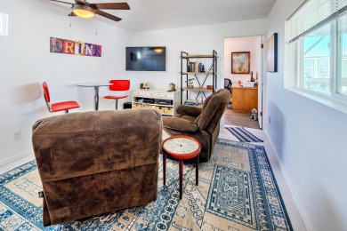 ON LEASED LAND** Price + Location + Potential = Bang for your on London Bridge Golf Course in Arizona - for sale on GolfHomes.com, golf home, golf lot