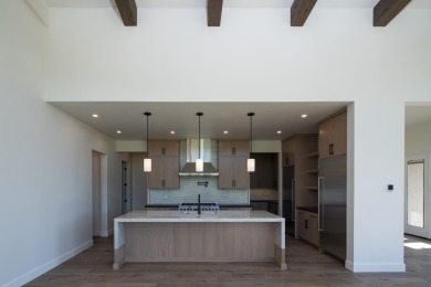 Located in the prestigious Valley Club subdivision, this on The Valley Club in Idaho - for sale on GolfHomes.com, golf home, golf lot