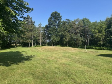 Looking for affordable country living? This charming 2-bedroom on Beeches Golf Club  in Michigan - for sale on GolfHomes.com, golf home, golf lot