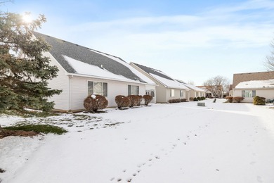 Check out this beautiful Marquette model ranch home with a loft on Mistwood Golf Club in Illinois - for sale on GolfHomes.com, golf home, golf lot