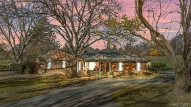 Don't miss this opportunity to own a little piece of Paradise! on Forest Lake Country Club in Michigan - for sale on GolfHomes.com, golf home, golf lot