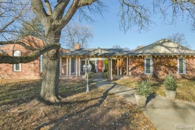 Don't miss this opportunity to own a little piece of Paradise! on Forest Lake Country Club in Michigan - for sale on GolfHomes.com, golf home, golf lot