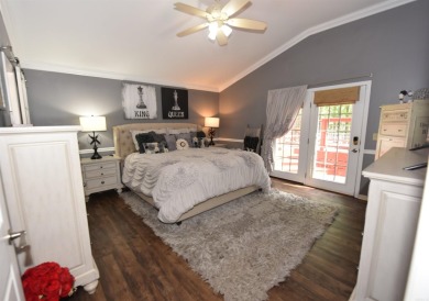 Welcome to this beautiful, 3-bedroom,1.5 bath home featuring on Indian Hills Country Club in Arkansas - for sale on GolfHomes.com, golf home, golf lot