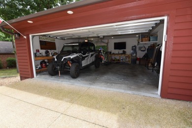 Welcome to this beautiful, 3-bedroom,1.5 bath home featuring on Indian Hills Country Club in Arkansas - for sale on GolfHomes.com, golf home, golf lot