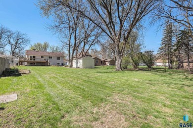 LOCATION LOCATION LOCATION!!! Perfectly Situated just minutes on Central Valley Golf Club in South Dakota - for sale on GolfHomes.com, golf home, golf lot
