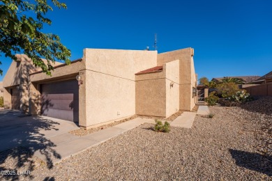 Desirable end unit at Stonebridge golf course community! on London Bridge Golf Course in Arizona - for sale on GolfHomes.com, golf home, golf lot