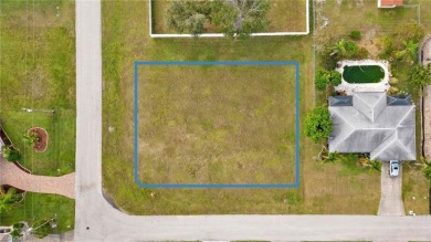 This spacious corner lot, measuring 0.427 acres, is situated in on El Rio Golf Course and Club in Florida - for sale on GolfHomes.com, golf home, golf lot