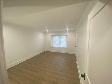 New Price!!  Complete Renovation in 2022, in great location on Cross Creek Golf Course in Georgia - for sale on GolfHomes.com, golf home, golf lot