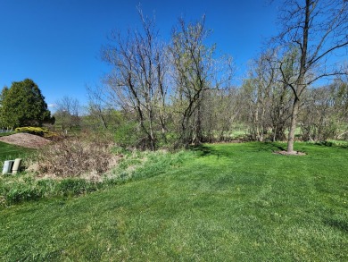 Welcome to a dream homesite nestled in the picturesque town of on Turnberry Country Club in Illinois - for sale on GolfHomes.com, golf home, golf lot