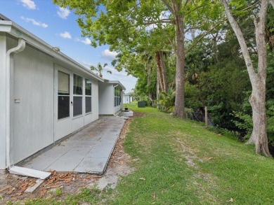 Very nice unit located in the Paradise Pointe West community of on Summertree Golf Course in Florida - for sale on GolfHomes.com, golf home, golf lot