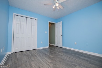 Live the Fairfield Plantation lifestyle! Stylish stepless ranch on Fairfield Plantation Golf and Country Club in Georgia - for sale on GolfHomes.com, golf home, golf lot