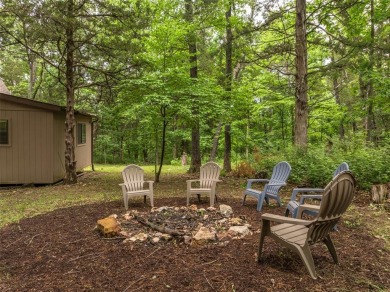 Welcome to your perfect weekend escape. This cozy chalet sits on on Innsbrook Resort Golf Course in Missouri - for sale on GolfHomes.com, golf home, golf lot