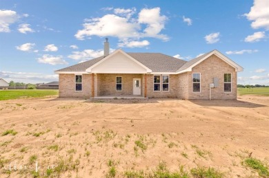 Owner-Agent. Discover the latest build by Crosswise Homes! This on Tangle Oaks Golf Club in Texas - for sale on GolfHomes.com, golf home, golf lot