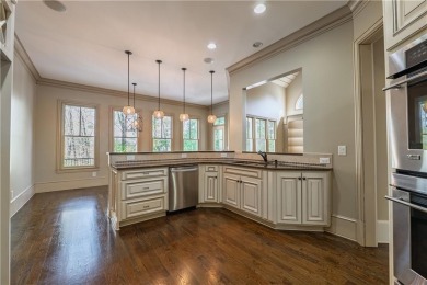Exquisite Country Club Living in Governors Towne Club

Welcome on The Governors Towne Club in Georgia - for sale on GolfHomes.com, golf home, golf lot