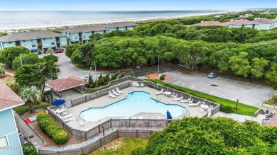 Don't miss the opportunity to own this lovely, well maintained on Oak Island Golf Club in North Carolina - for sale on GolfHomes.com, golf home, golf lot