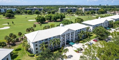 FURNISHED - Nice and Large 2/2 PLUS A DEN! 1385 SF , Spacious on The Country Club At Boca Raton in Florida - for sale on GolfHomes.com, golf home, golf lot