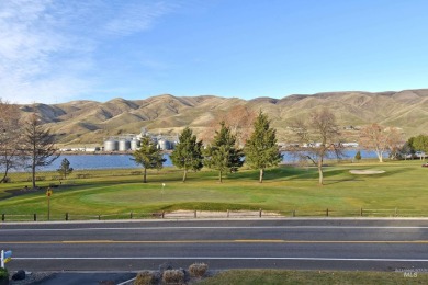 Gorgeous river and golf course views from this 3 BR, 2.5 bath on Quail Ridge Golf Course in Washington - for sale on GolfHomes.com, golf home, golf lot