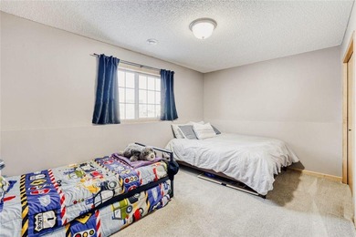 Almost 2700 Finished. Huge Kitchen with Alder cabinets, raised on Southern Hills Golf Club in Minnesota - for sale on GolfHomes.com, golf home, golf lot