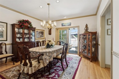 Updated end-unit townhome overlooking the 17th tee of the Blue on Fords Colony Country Club in Virginia - for sale on GolfHomes.com, golf home, golf lot