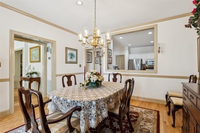 Updated end-unit townhome overlooking the 17th tee of the Blue on Fords Colony Country Club in Virginia - for sale on GolfHomes.com, golf home, golf lot
