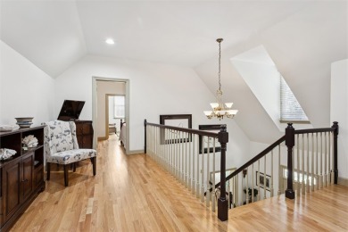 Updated end-unit townhome overlooking the 17th tee of the Blue on Fords Colony Country Club in Virginia - for sale on GolfHomes.com, golf home, golf lot