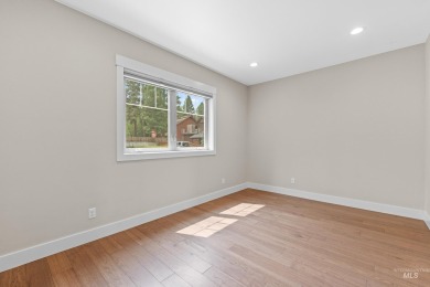 This condo is less than five years old and in perfect condition on McCall Municipal Golf Course in Idaho - for sale on GolfHomes.com, golf home, golf lot