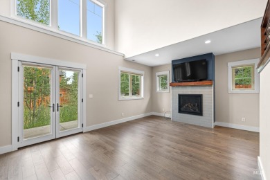 This condo is less than five years old and in perfect condition on McCall Municipal Golf Course in Idaho - for sale on GolfHomes.com, golf home, golf lot