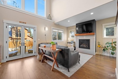 This condo is less than five years old and in perfect condition on McCall Municipal Golf Course in Idaho - for sale on GolfHomes.com, golf home, golf lot
