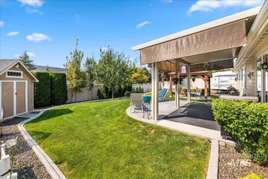 IMMACULATE and spacious single-level home on almost quarter-acre on Hunters Point Golf Club in Idaho - for sale on GolfHomes.com, golf home, golf lot