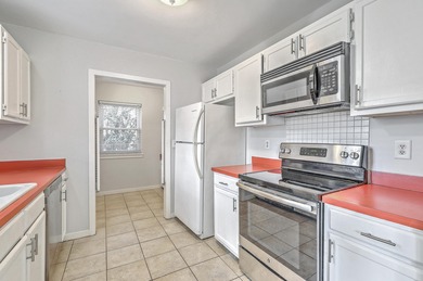 Welcome to 1126 Snap Dragon, a charming home on a quiet on Snee Farm Country Club in South Carolina - for sale on GolfHomes.com, golf home, golf lot