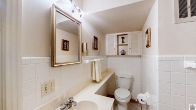 First time on the market! This one-owner timeless craftsman home on Oaks Country Club in Kentucky - for sale on GolfHomes.com, golf home, golf lot